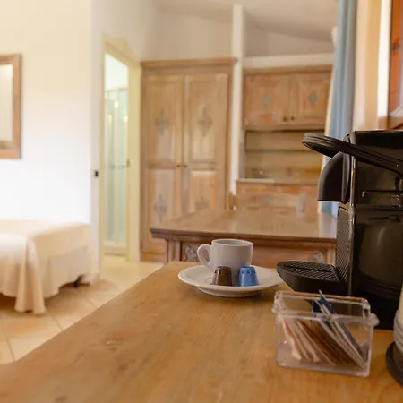 アパートホテル Porto Giunco