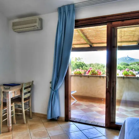 Porto Giunco アパートホテル ヴィッラシミーウス