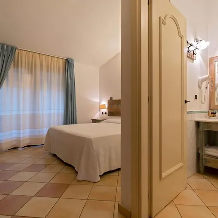 Porto Giunco וילסימיוס