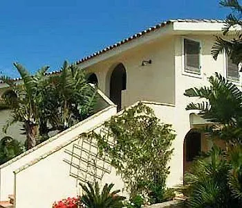 Porto Giunco Aparthotel