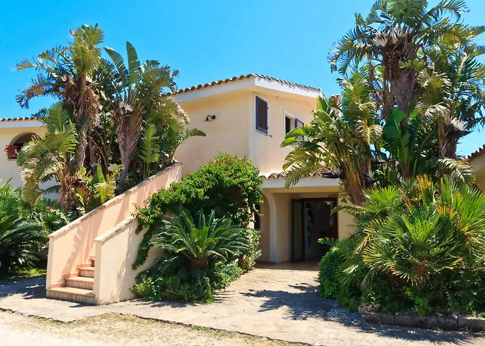 Porto Giunco Aparthotel